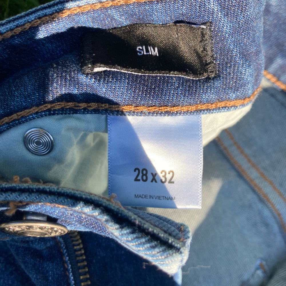 Express slim blue jeans size 28 x 32 (boys-men)